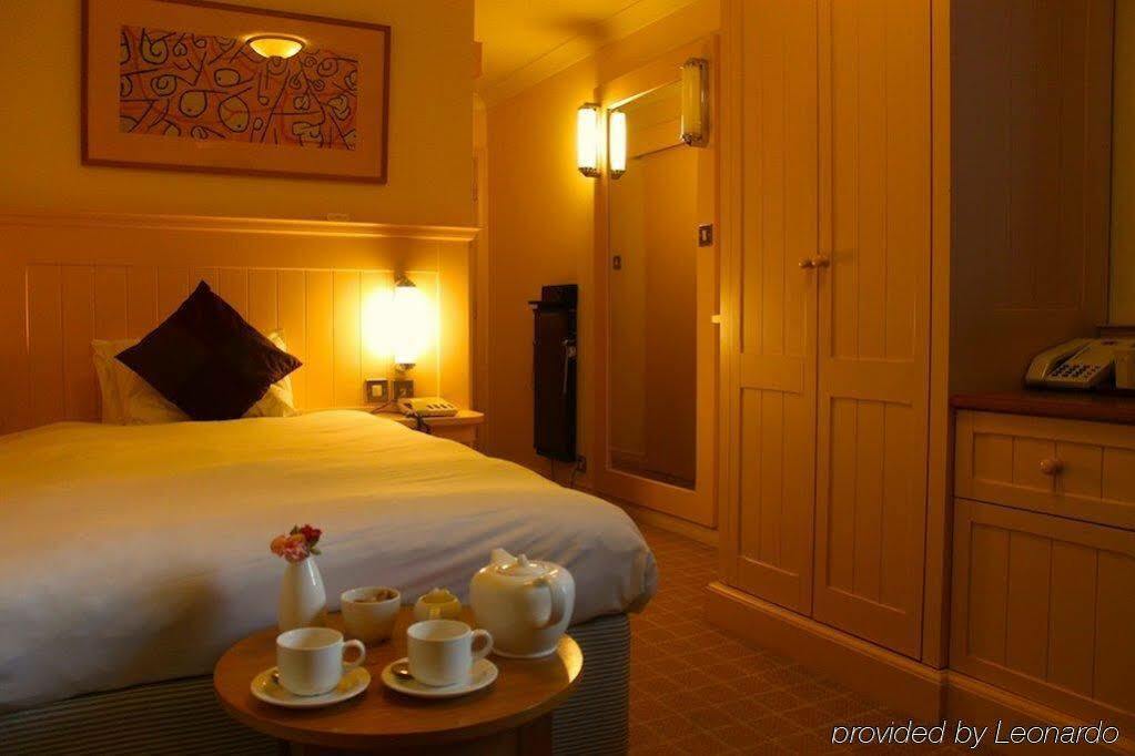 Waterloo Hotel Crowthorne Quarto foto