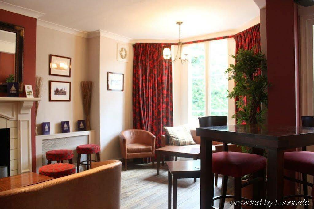 Waterloo Hotel Crowthorne Quarto foto